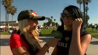 Smooth guy pays nasty chick for sex 15 porn video